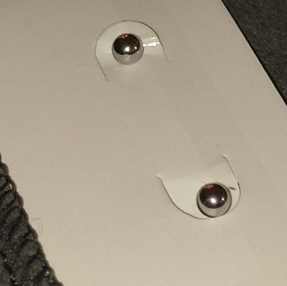 14k ballstuds not hollow solid gold